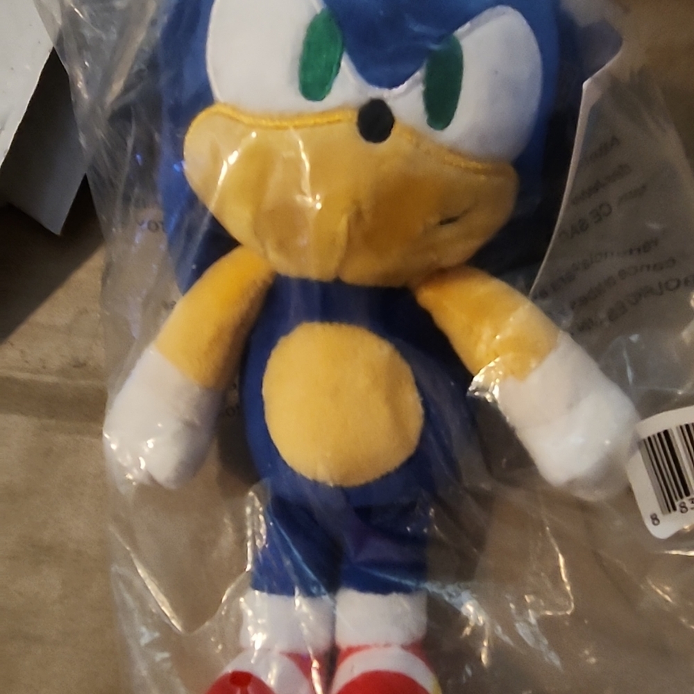 Kidrobot Plush Sonic the Hedgehog new 8 inches